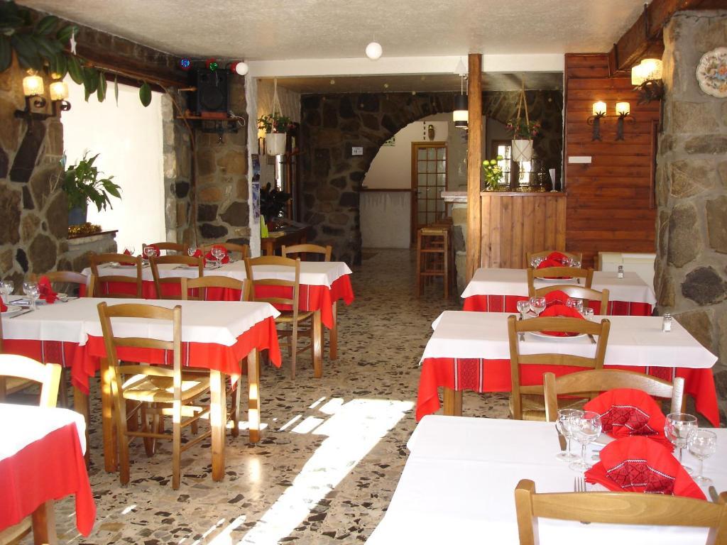 Hotel Le Parpaillon Crévoux Екстериор снимка